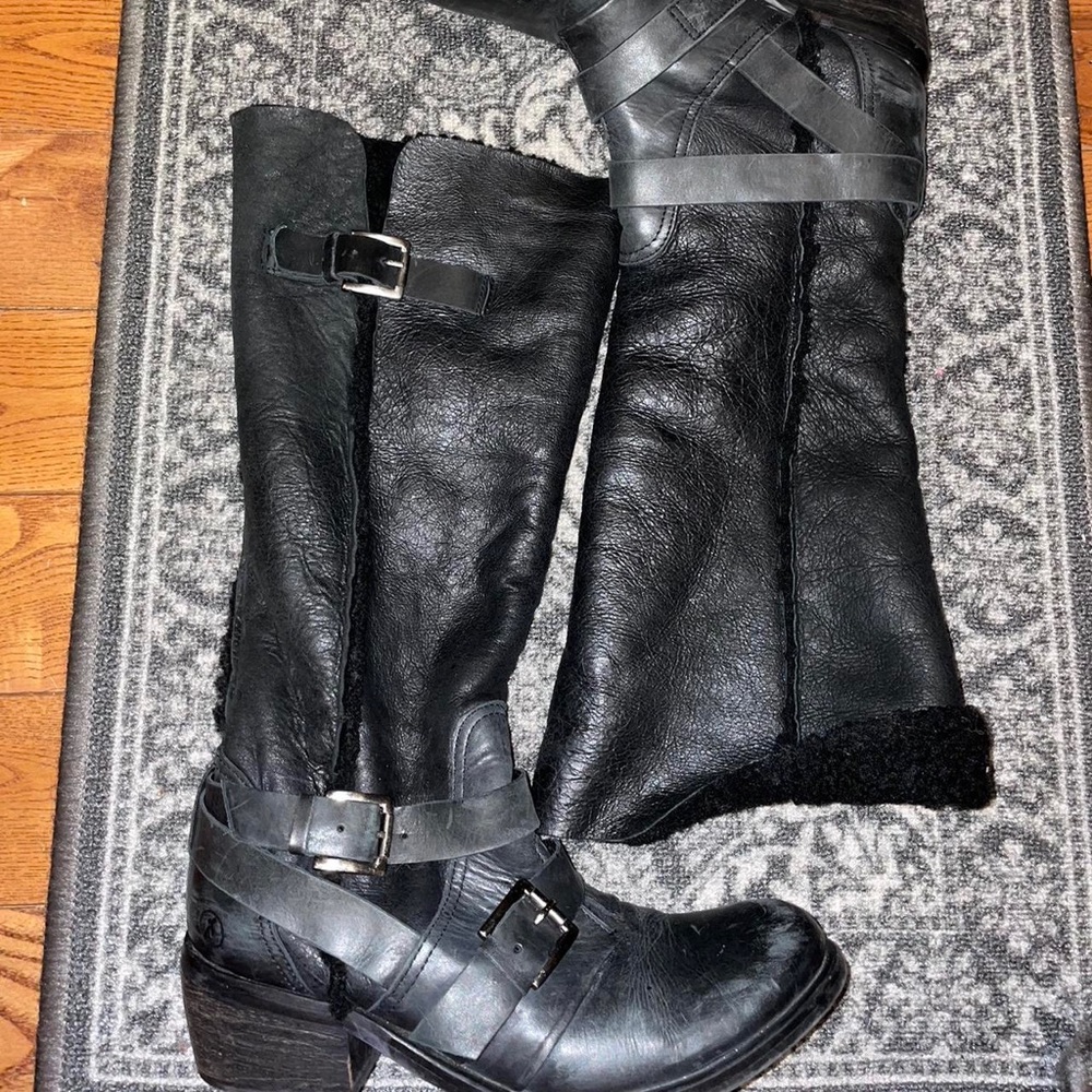 Bronx Black Shearling Boot 

Women’s size 8.5